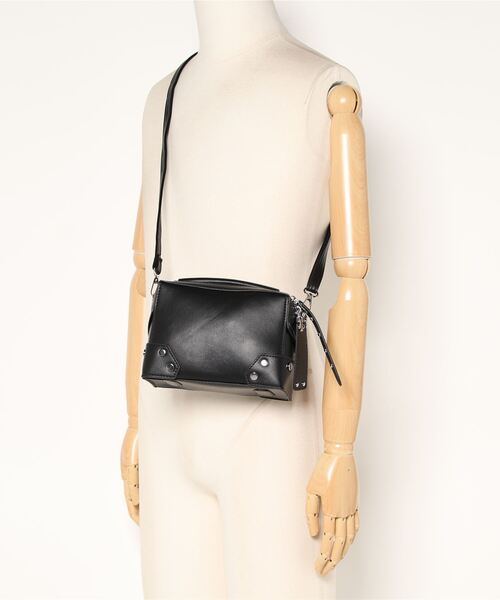 clear（クリア）の「スパイクデコレーションスクエアバッグ（ショルダーバッグ・レディース・ブラック/アイボリー・F）」の7枚目の写真