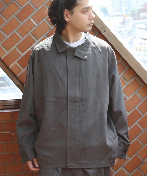 8(eight)(エイト)の「ヨーク切替ブルゾン(ライダースジャケット・メンズ・グレー系その他/チャコールグレー/ブラック・MEDIUM/LARGE)」の6枚目の写真