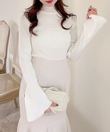 フレアスリーブリブニット