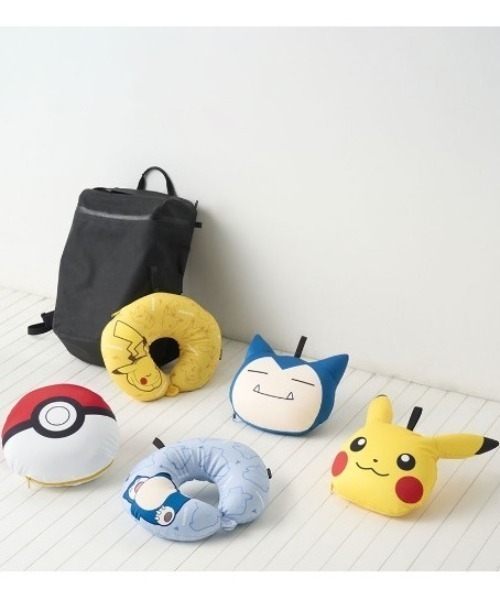 ポケモンセンターオリジナル　メタモンといっしょ　ネックピロー　クッション Amazon.co.jp: ポケモンセンターオリジナル ぬいぐるみキャップ