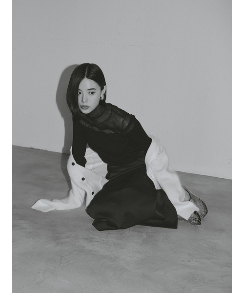 MIESROHE（ミースロエ）の「washableシアーRIB切り替えニットTOPS（ニット/セーター・レディース・グレー/ホワイト/ブラック・FREE）」の11枚目の写真