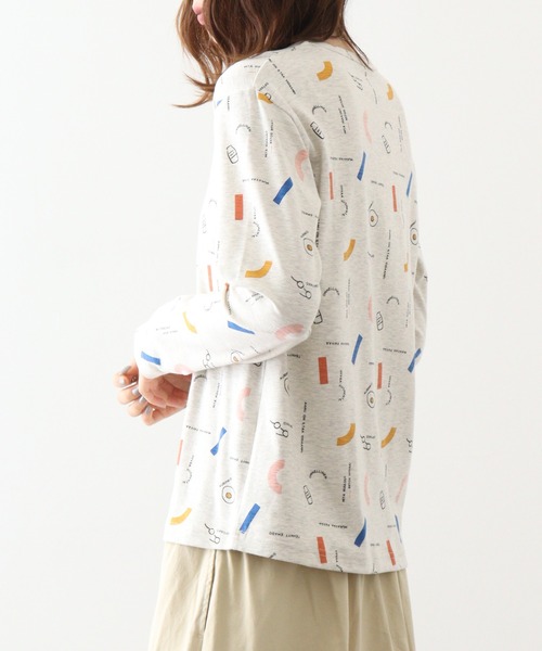 Emago(イマゴ)の「EMAGO 朝食総柄プリントロングスリーブ(Tシャツ/カットソー・レディース・マスタード/アイボリー/ブルー/ブラック・FREE)」の6枚目の写真