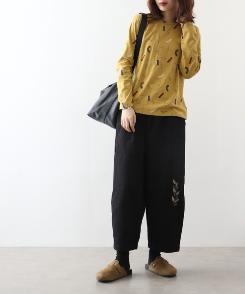 Emago(イマゴ)の「EMAGO 朝食総柄プリントロングスリーブ(Tシャツ/カットソー・レディース・マスタード/アイボリー/ブルー/ブラック・FREE)」の22枚目の写真