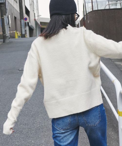 Auntie Rosa Holiday（アンティローザホリデー）の「フィンガーホールクルーネックニット（ニット/セーター・レディース・グレー/アイボリー/ブラウン/レッド/オレンジ/グリーン/ライトグリーン・FREE）」の14枚目の写真