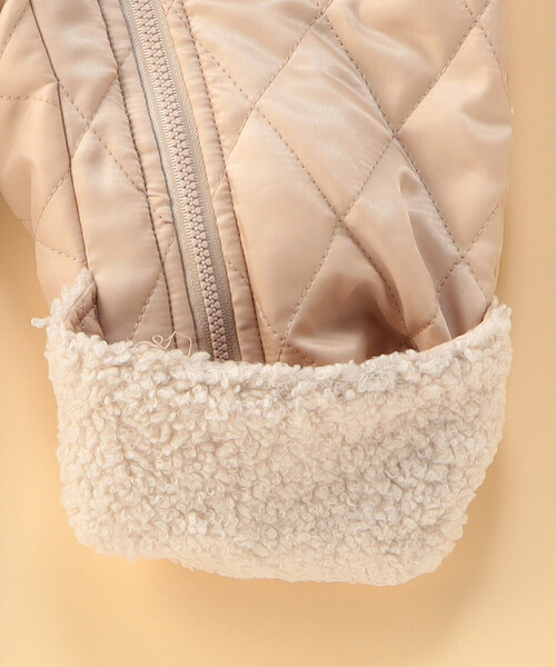 COMME CA ISM（コムサイズム）の「ポリエステルキルトタフタ　耳付き中綿おくるみ(60-80cm)（おくるみ・キッズ・ベージュ/アイボリー・60-80cm）」の9枚目の写真