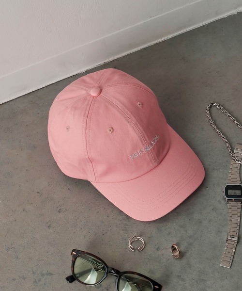 FRUIT OF THE LOOM（フルーツオブザルーム）の「【FRUIT OF THE LOOM】LOGO CAP/キャップ/ロゴ/ユニセックス（キャップ・メンズ・ベージュ/ブラック/サックスブルー/ピンク/オフホワイト・FREE）」の5枚目の写真