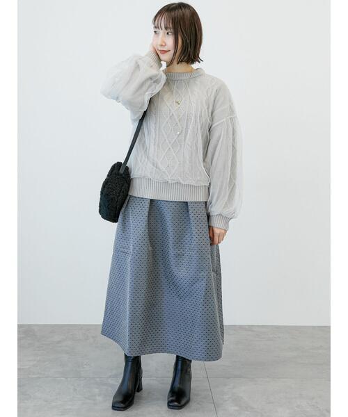 Te chichi TERRASSE（テチチテラス）の「チュール重ねケーブルニット（ニット/セーター・レディース・グレー/オフホワイト/ネイビー・F）」の7枚目の写真