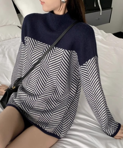 Miniministore(ミニミニストア)の「配色ニットトップス プチハイネック 秋冬(ニット/セーター・レディース・ベージュ/ネイビー/ラベンダー・フリー)」の5枚目の写真