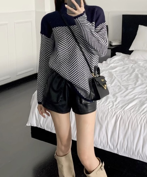 Miniministore(ミニミニストア)の「配色ニットトップス プチハイネック 秋冬(ニット/セーター・レディース・ベージュ/ネイビー/ラベンダー・フリー)」の7枚目の写真