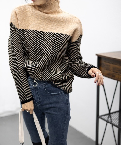 Miniministore(ミニミニストア)の「配色ニットトップス プチハイネック 秋冬(ニット/セーター・レディース・ベージュ/ネイビー/ラベンダー・フリー)」の15枚目の写真