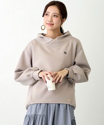 NICOLE white | フード風スタンドプルオーバー／ダンボールポンチ(Tシャツ/カットソー)