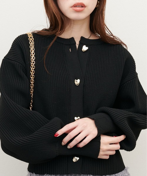 natural couture（ナチュラルクチュール）の「ハート釦ポリニット