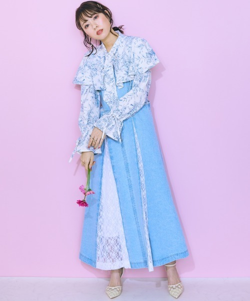 marun（マルン）の「＜大きいサイズ＞ 線画花柄プリントブラウス　marun（シャツ/ブラウス・レディース・ダークグリーン/ブルー・LL/4L/L/5L/3L）」の8枚目の写真