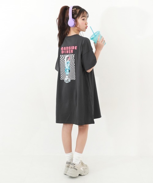 devirock（デビロック）の「デビラボ BIGシルエット バックプリント半袖ワンピース（ワンピース・キッズ・その他6/その他4/その他7/その他1/その他2/その他3/その他5・100cm/110cm/120cm/130cm/140cm/150cm/160cm）」の4枚目の写真