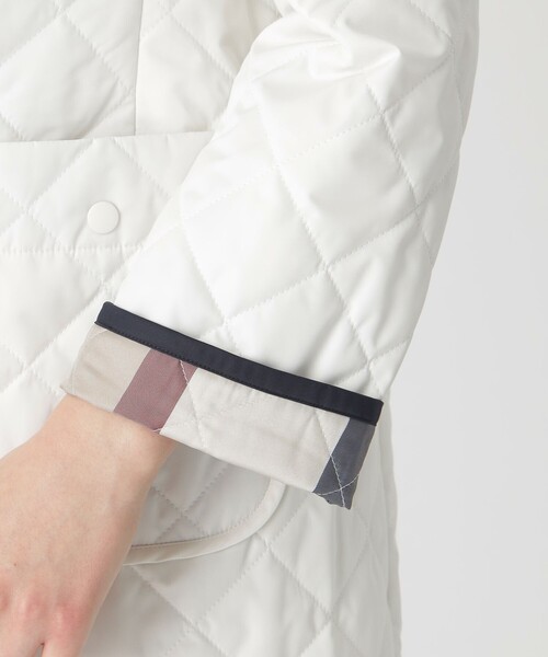 BLUE LABEL CRESTBRIDGE（ブルーレーベルクレストブリッジ）の