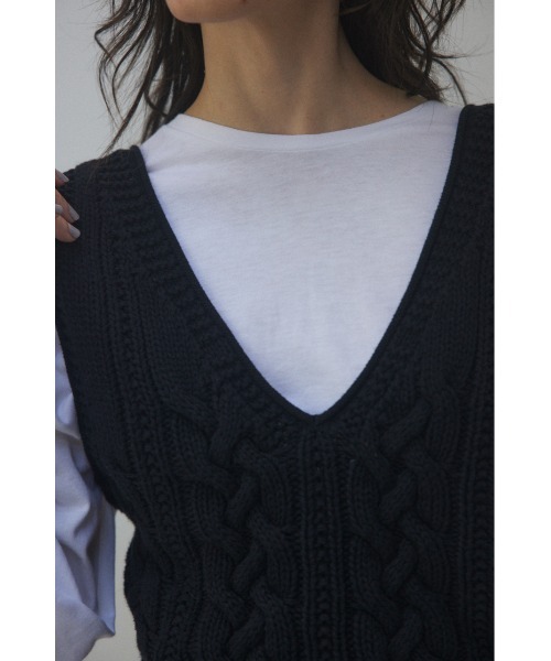 BLACK BY MOUSSY（ブラックバイマウジー）の「cable knit tank top(ケーブルニットタンクトップ)（タンクトップ・レディース・ホワイト/グリーン/ブラック・FREE）」の8枚目の写真