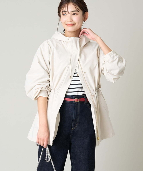 a.v.v（アーヴェヴェ）の「【微撥水】フーデッドユーティリティジャケット（マウンテンパーカー・レディース・チャコールグレー/アイボリー/ベージュ・36/34/38/40/42）」の2枚目の写真