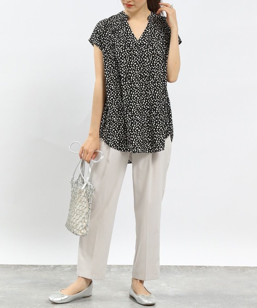 GLOBAL WORK Smile Seed Store（グローバルワーク スマイルシードストア）の「ライトTRストレッチタックテーパード/180924（その他パンツ・レディース・ブラック/グレー/杢グレー/ネイビー/ライトグレー・LARGE/MEDIUM/SMALL/X-LARGE）」の16枚目の写真