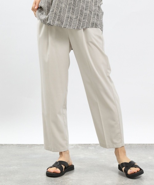 GLOBAL WORK Smile Seed Store（グローバルワーク スマイルシードストア）の「ライトTRストレッチタックテーパード/180924（その他パンツ・レディース・ブラック/グレー/杢グレー/ネイビー/ライトグレー・LARGE/MEDIUM/SMALL/X-LARGE）」の6枚目の写真