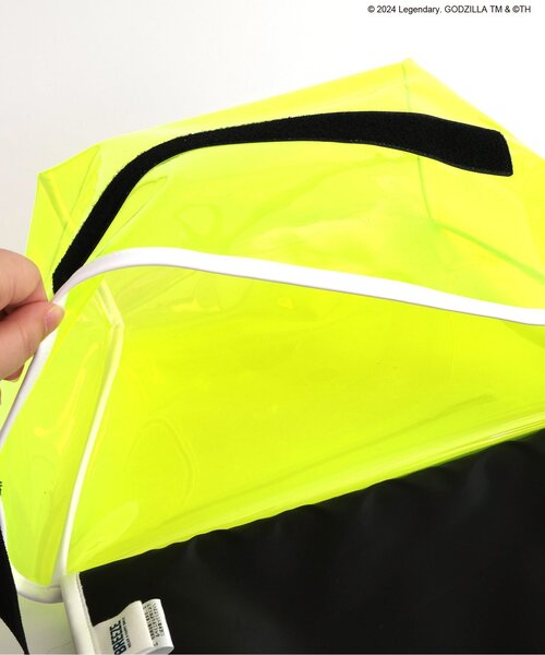 BREEZE(ブリーズ)の「【ゴジラxコング 新たなる帝国】PVC メッセンジャーBAG(メッセンジャーバッグ・キッズ・ライム・FREE)」の4枚目の写真