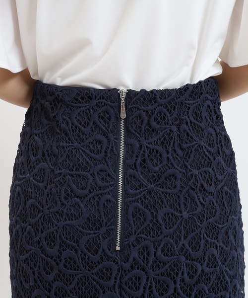 TRUDEA(トルディア)の「リボンレースタイトスカート(スカート・レディース・ホワイト/チャコールグレー/ネイビー・SMALL/LARGE/MEDIUM)」の14枚目の写真