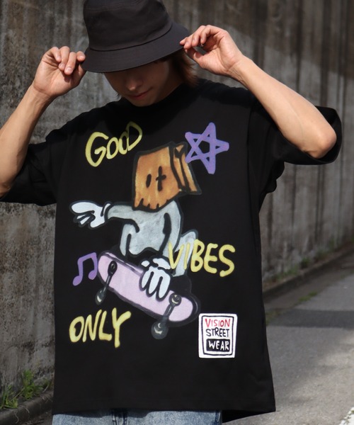 VISION STREET WEAR（ヴィジョンストリートウェア）の「【VISION STREET WEAR/ヴィジョンストリートウェア】×【guernika/ゲルニカ】アノニマウス グラフィックプリント半袖Tシャツ（Tシャツ/カットソー・メンズ・ホワイト/ブラック・M/L/LL）」の4枚目の写真