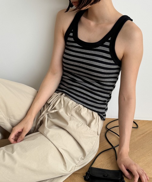 CANAL JEAN（キャナルジーン）の「Miller　パネルリブカップ付きタンクトップ（タンクトップ・レディース・ブラック/ブラウン系その他/ブラック系その他/ヘザーグレー/ブラウン系その他2/ネイビー系・ONE SIZE）」の2枚目の写真