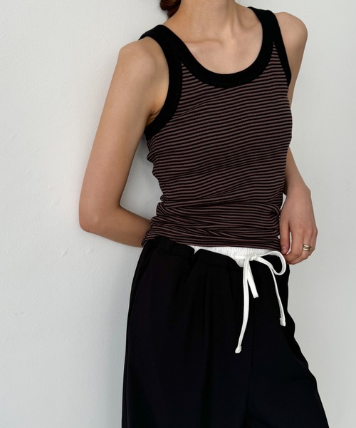 CANAL JEAN（キャナルジーン）の「Miller　パネルリブカップ付きタンクトップ（タンクトップ・レディース・ブラック/ブラウン系その他/ブラック系その他/ヘザーグレー/ブラウン系その他2/ネイビー系・ONE SIZE）」の4枚目の写真