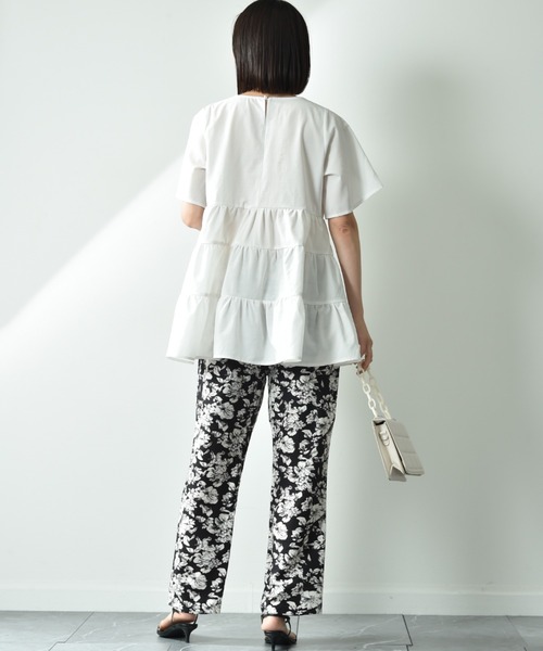 INTERPLANET（インタープラネット）の「麻調シアーティアードブラウス（シャツ/ブラウス・レディース・ブラック/オフホワイト・FREE）」の5枚目の写真