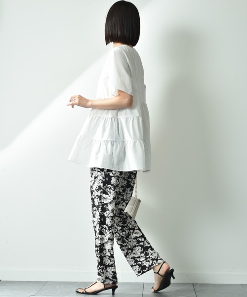 INTERPLANET（インタープラネット）の「麻調シアーティアードブラウス（シャツ/ブラウス・レディース・ブラック/オフホワイト・FREE）」の6枚目の写真