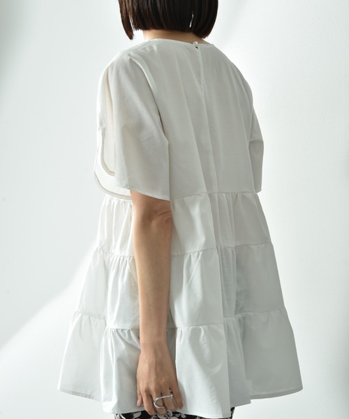 INTERPLANET（インタープラネット）の「麻調シアーティアードブラウス（シャツ/ブラウス・レディース・ブラック/オフホワイト・FREE）」の12枚目の写真