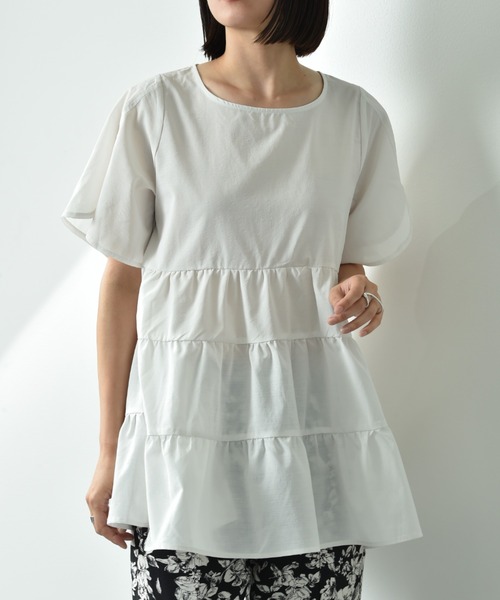 INTERPLANET（インタープラネット）の「麻調シアーティアードブラウス（シャツ/ブラウス・レディース・ブラック/オフホワイト・FREE）」の13枚目の写真