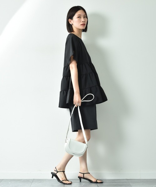 INTERPLANET（インタープラネット）の「麻調シアーティアードブラウス（シャツ/ブラウス・レディース・ブラック/オフホワイト・FREE）」の16枚目の写真