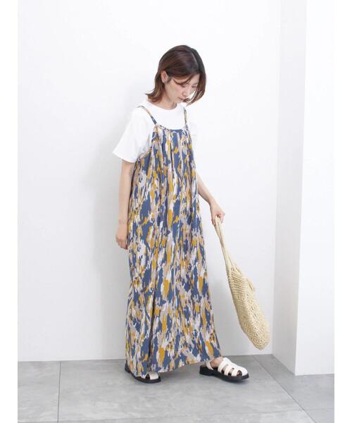 Samansa Mos2 blue（サマンサモスモスブルー）の「楊柳プリントタックキャミワンピース（ワンピース・レディース・ベージュ/ブラック/ネイビー・F）」の16枚目の写真