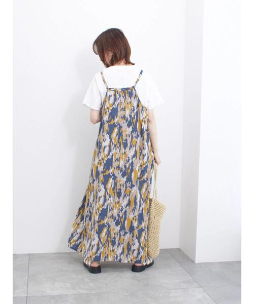 Samansa Mos2 blue（サマンサモスモスブルー）の「楊柳プリントタックキャミワンピース（ワンピース・レディース・ベージュ/ブラック/ネイビー・F）」の17枚目の写真
