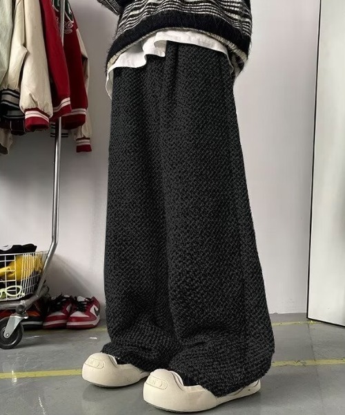 B.R.U（ブル）の「オーバーサイズジャガードパンツ（その他パンツ・メンズ・ブラック/ブラック系その他・L/M）」の2枚目の写真