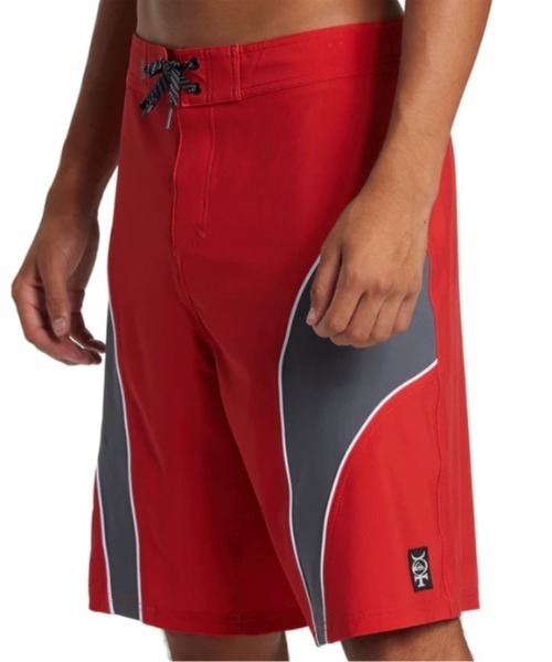 Quiksilver クイックシルバー　ボードショーツレッド チェック柄水着 新品 QUIKSILVER 新品 水着 ボードショーツ 34インチ 黒×赤色