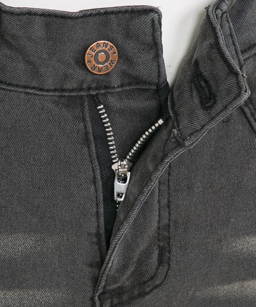 Diable baiser(ディアブルベーゼ)の「脇フリンジフレアデニムパンツ(デニムパンツ・レディース・ブラック・SMALL/MEDIUM/LARGE/X-LARGE/XX-LARGE)」の7枚目の写真