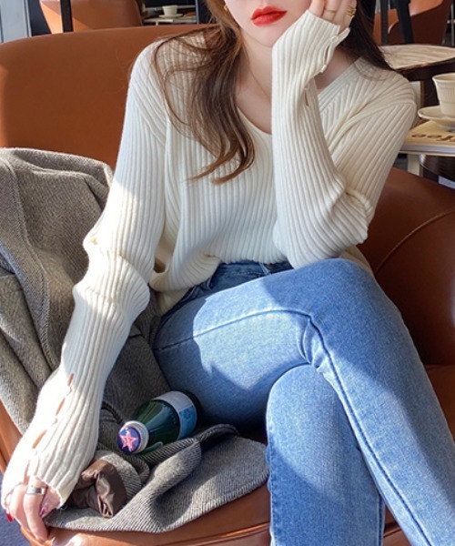 ABITOKYO(アビトーキョー)の「袖ボタンVネックリブニットトップス(ニット/セーター・レディース・グリーン/モカ/アイボリー/カーキ/ブラック・FREE)」の11枚目の写真