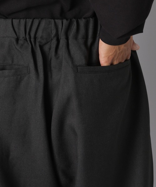 NUMERALS（ヌメラルズ）の「【NUMERALS】ワイドスラックス（スラックス・メンズ・チャコール/ブラック・MEDIUM/LARGE）」の13枚目の写真