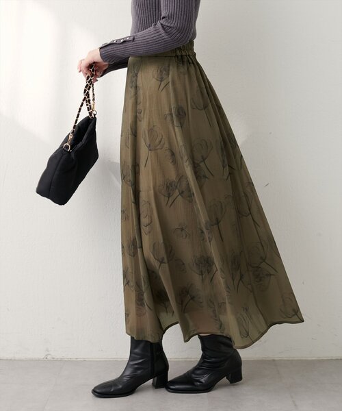 natural couture(ナチュラルクチュール)の「長さ変えれるシアー大花フラワースカート(スカート・レディース・マスタード/イエロー系その他/オフホワイト・FREE)」の2枚目の写真