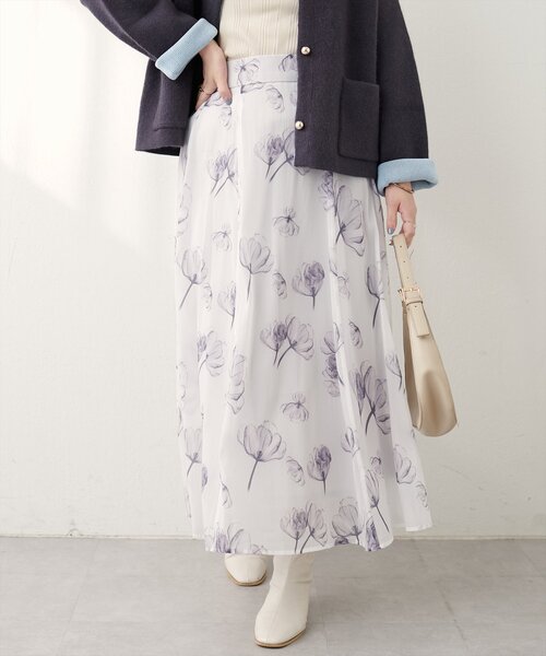 natural couture(ナチュラルクチュール)の「長さ変えれるシアー大花フラワースカート(スカート・レディース・マスタード/イエロー系その他/オフホワイト・FREE)」の5枚目の写真