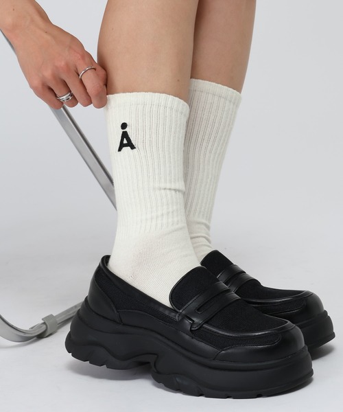 ALAND(エーランド)の「【UNISEX】ALAND/AロゴSOX(ソックス/靴下・レディース・ブラック/ホワイト・SMALL/LARGE)」の2枚目の写真