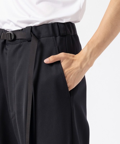 UJOH(ウジョー)の「【UJOH HOMME / ウジョーオム】Tape-Belt 1 Tuck Pants(スラックス・メンズ・ネイビー/グレー・4/3/5)」の9枚目の写真