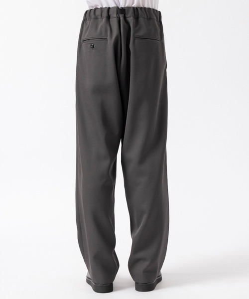 UJOH(ウジョー)の「【UJOH HOMME / ウジョーオム】Tape-Belt 1 Tuck Pants(スラックス・メンズ・ネイビー/グレー・4/3/5)」の14枚目の写真