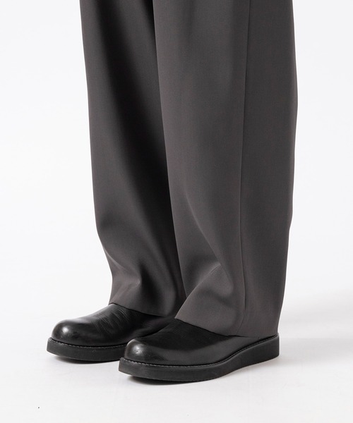 UJOH(ウジョー)の「【UJOH HOMME / ウジョーオム】Tape-Belt 1 Tuck Pants(スラックス・メンズ・ネイビー/グレー・4/3/5)」の18枚目の写真