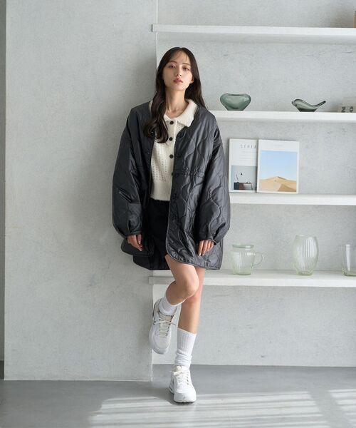 earth music&ecology（アースミュージックアンドエコロジー）の「キルティングハーフコート（ノーカラージャケット・レディース・アイボリー/ブラック/ベージュ・FREE）」の13枚目の写真