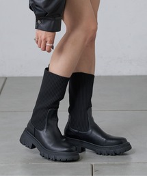 ニットミドルブーツ