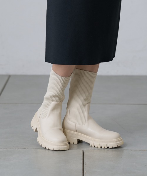 COLONY 2139（コロニートゥーワンスリーナイン）の「ニットミドルブーツ（ブーツ・レディース・ブラック/アイボリー・LARGE/MEDIUM）」の16枚目の写真