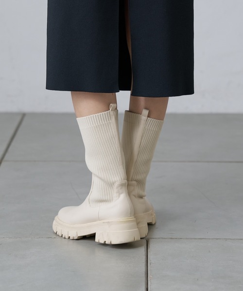 COLONY 2139（コロニートゥーワンスリーナイン）の「ニットミドルブーツ（ブーツ・レディース・ブラック/アイボリー・LARGE/MEDIUM）」の17枚目の写真